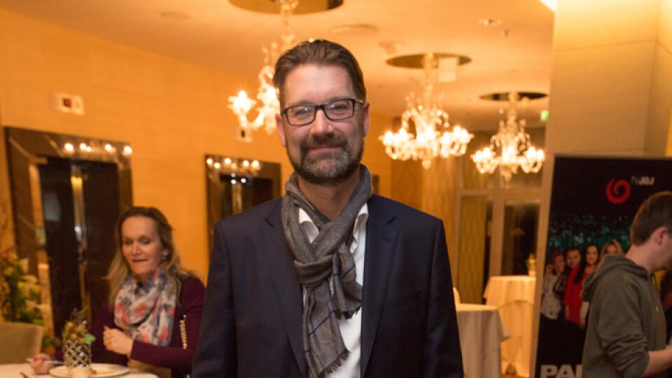 Režisér Andy Kraus natáčal nové časti na základe predošlých úspešných sérií.