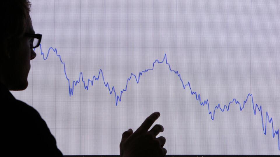 Doubts Over Government Economic Plans Hit Banking Shares