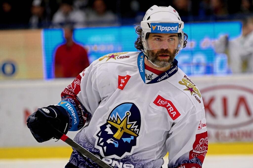 Veterán Jágr ešte v minulej sezóne hájil farby svojho materského klubu z Kladna.