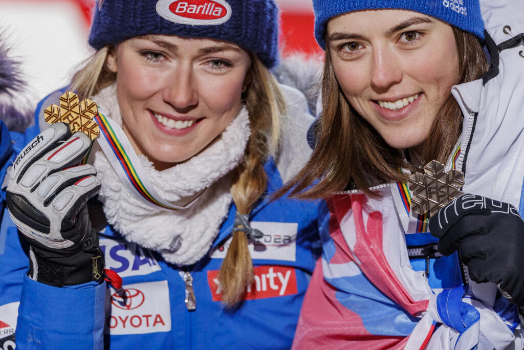 Mikaela Shiffrinová a Petra Vlhová.