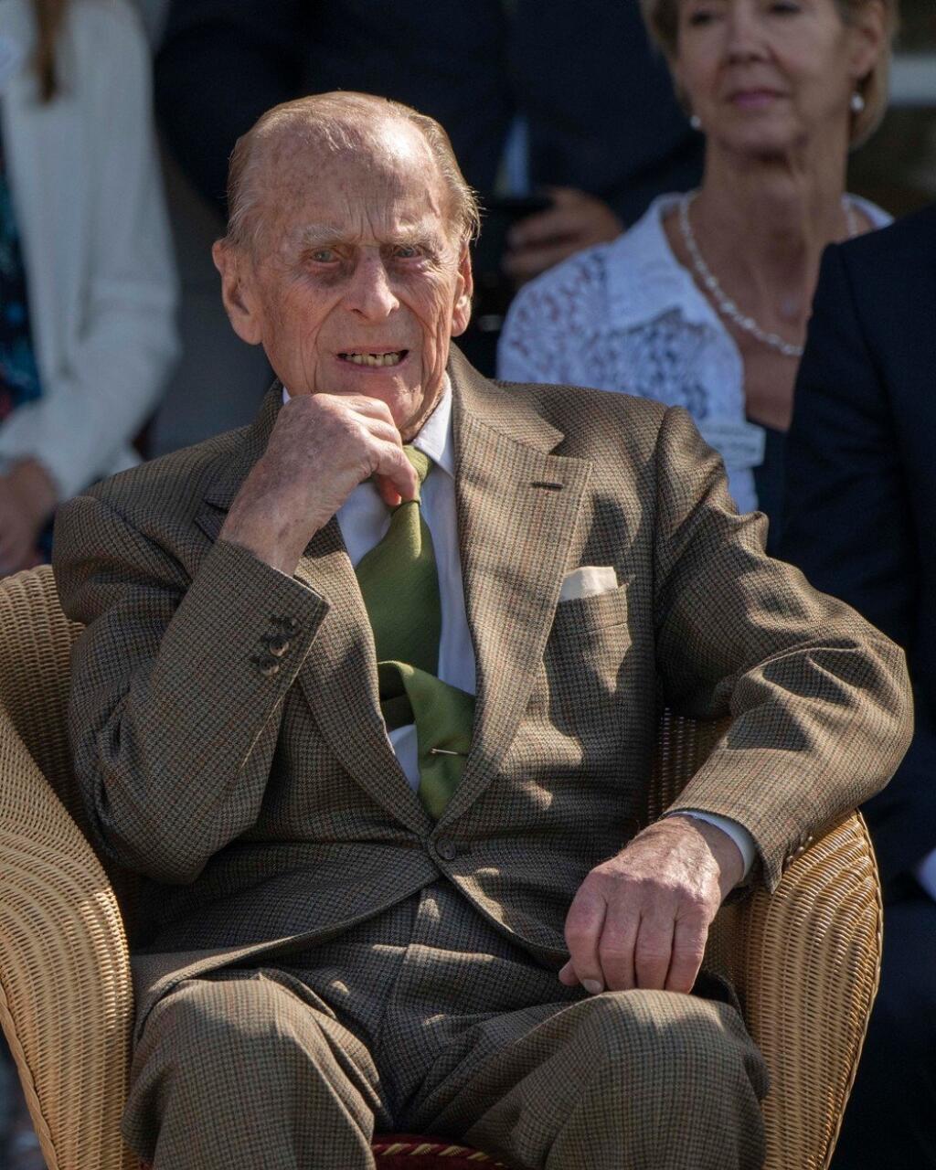 Princ Philip pochádza zo šľachtického rodu Mountbattenovcov.