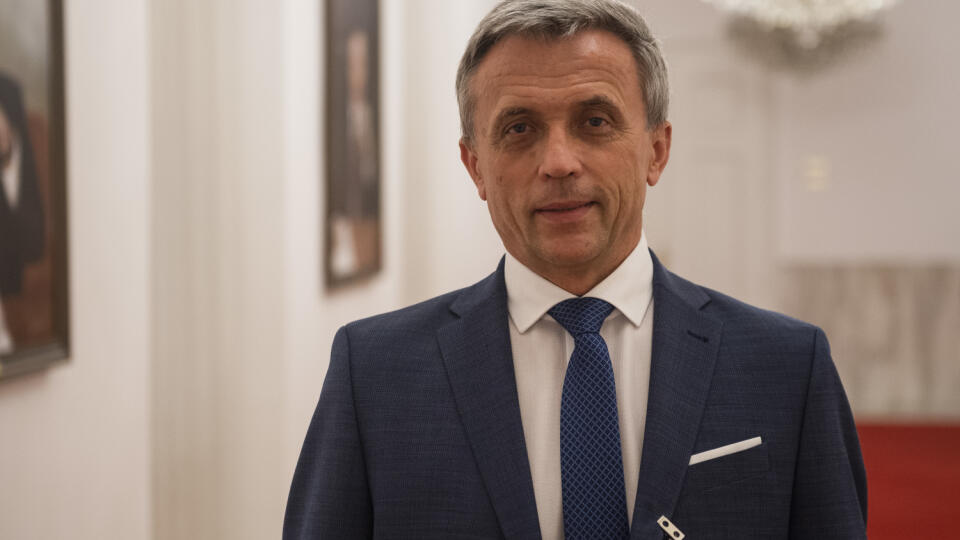 Na snímke kandidát na generálneho prokurátora Ján Hrivnák po vypočutí na schôdzi Ústavnoprávneho výboru NR SR, ktorý vypočúva kandidátov na generálneho prokurátora SR v Bratislave 19. novembra 2020. FOTO TASR - Jaroslav Novák