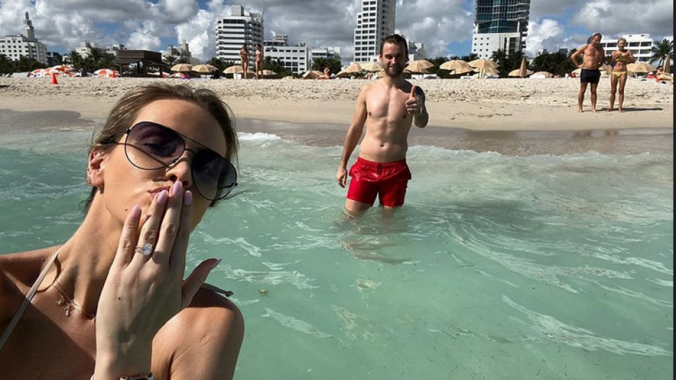 Aferdita Dreshajová si užíva slnko na Miami s Jakubom Kindlom.