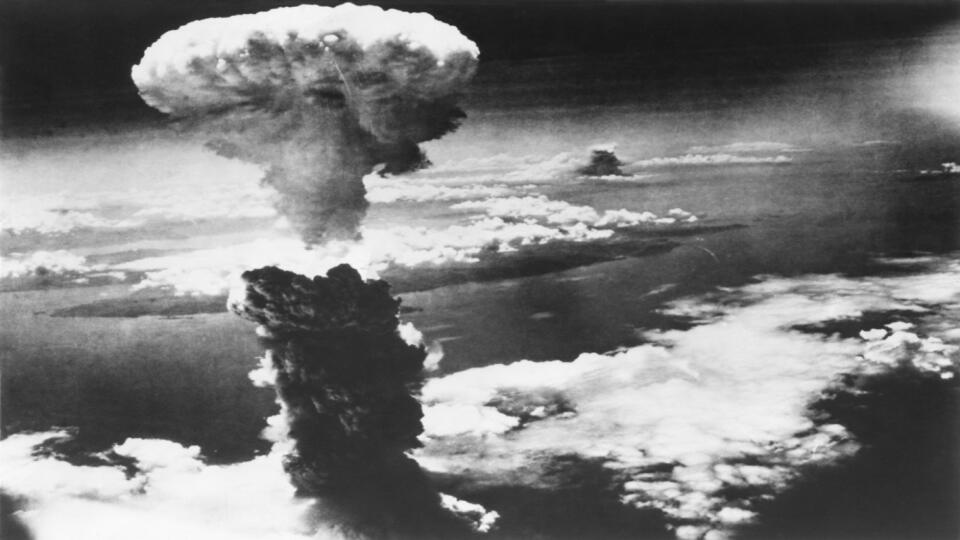 Mushroom,Cloud,Of,Atom,Bomb,Exploded,Over,Nagasaki,,Japan,,On