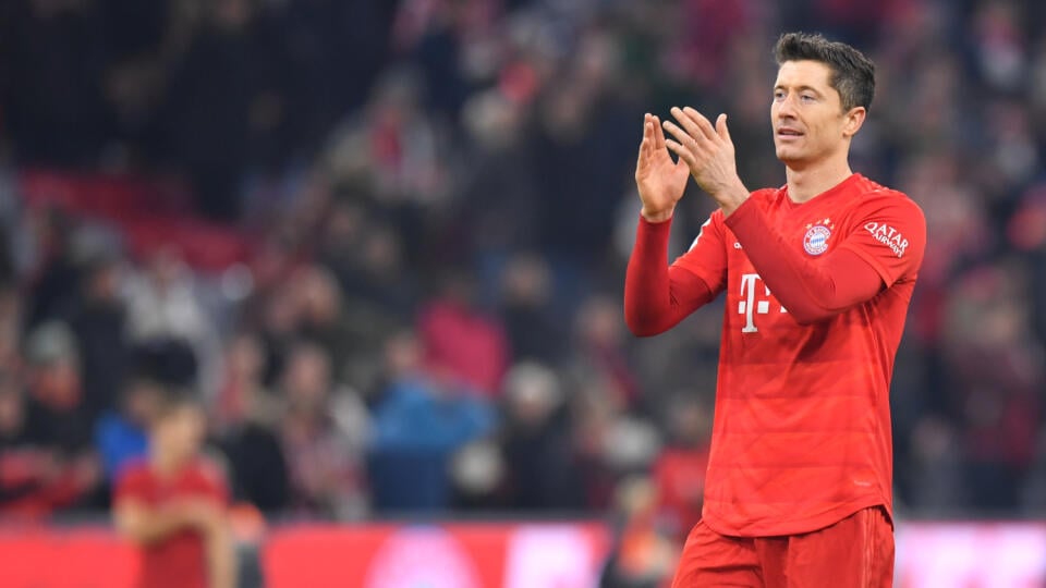 Hviezdou duelu bol poľský útočník Robert Lewandowski, ktorý strelil dva góly a so 16 zásahmi v 11 dueloch si upevnil pozíciu top strelca súťaže.