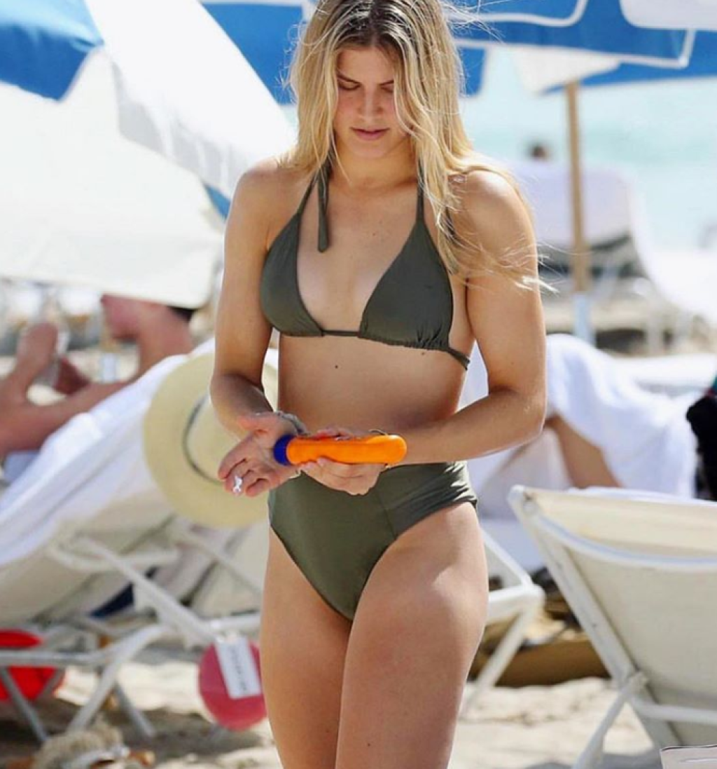 Krásna kanadská tenistka Eugenie Bouchardová (25) neprestáva udivovať svojim vzhľadom.