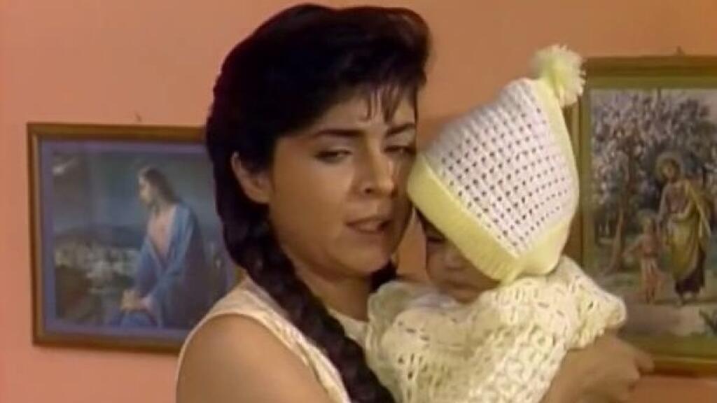 Victoria Ruffo v telenovele Jednoducho Mária.