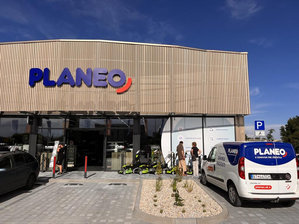 Predajňa PLANEO v Seredi bola tiež otvorená tento rok.