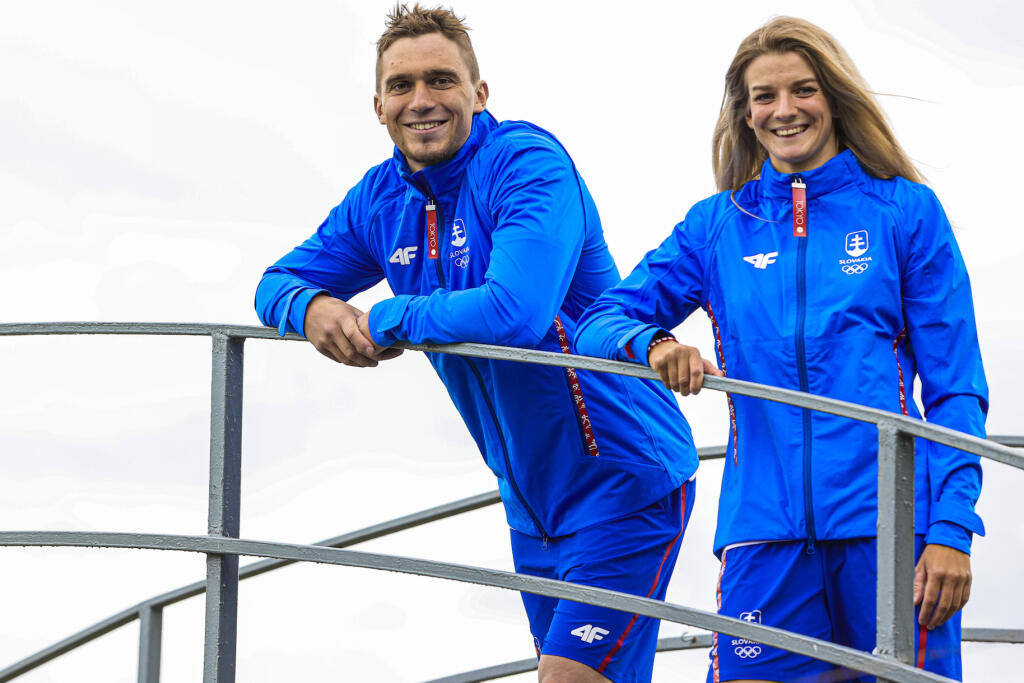 Jakub Grigar a Eliška Mintálová vo funkčnom oblečení olympijskej kolekcie od 4F.