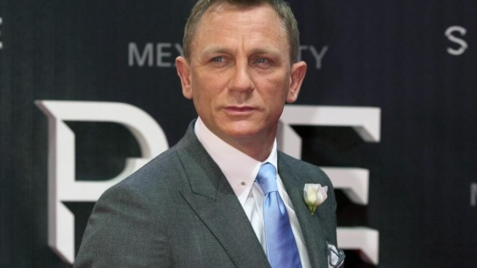 Daniel Craig