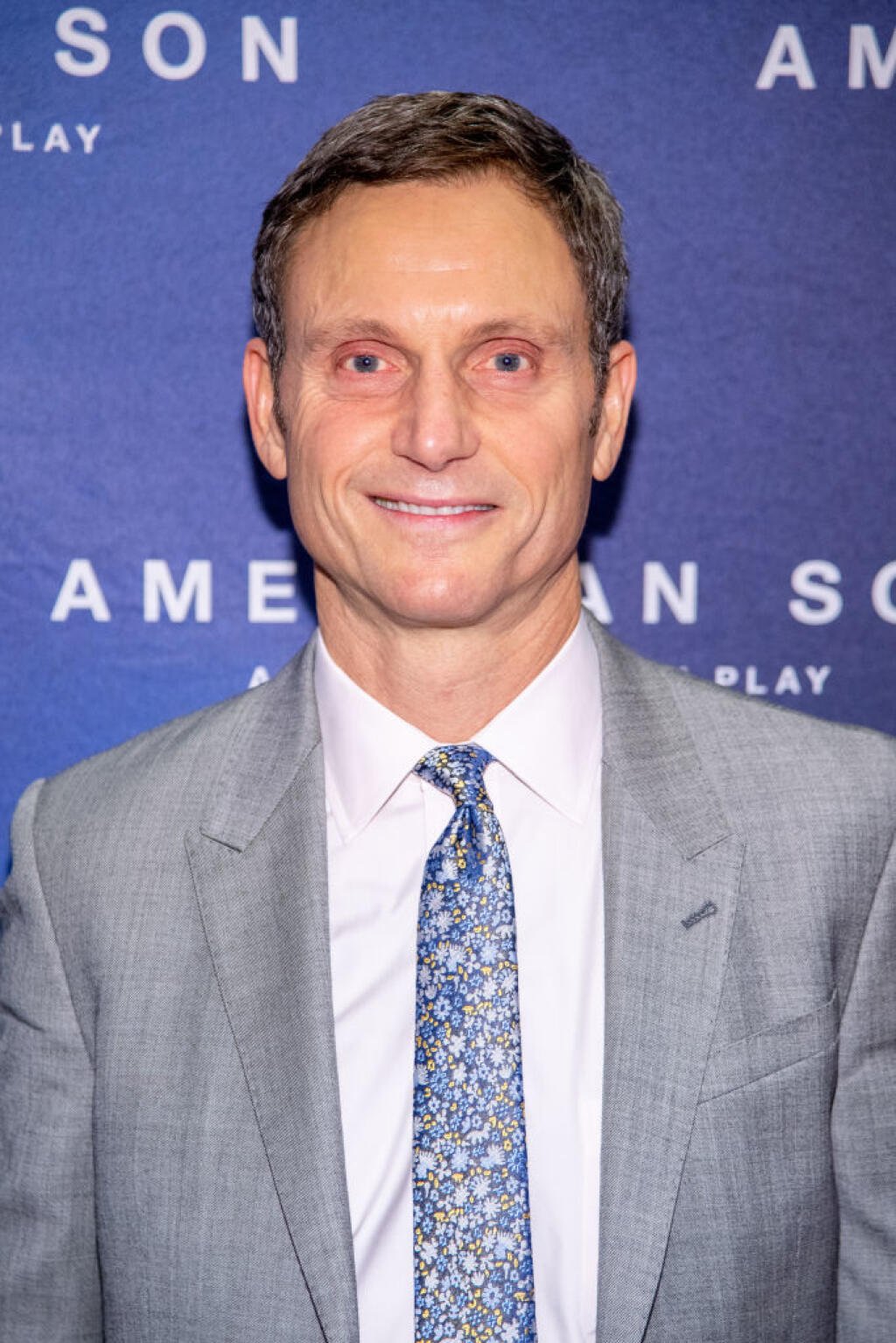 Тони голдуин. Tony Goldwyn 1999. Тони Голдуин 2022. Тони Голдуин в молодости.