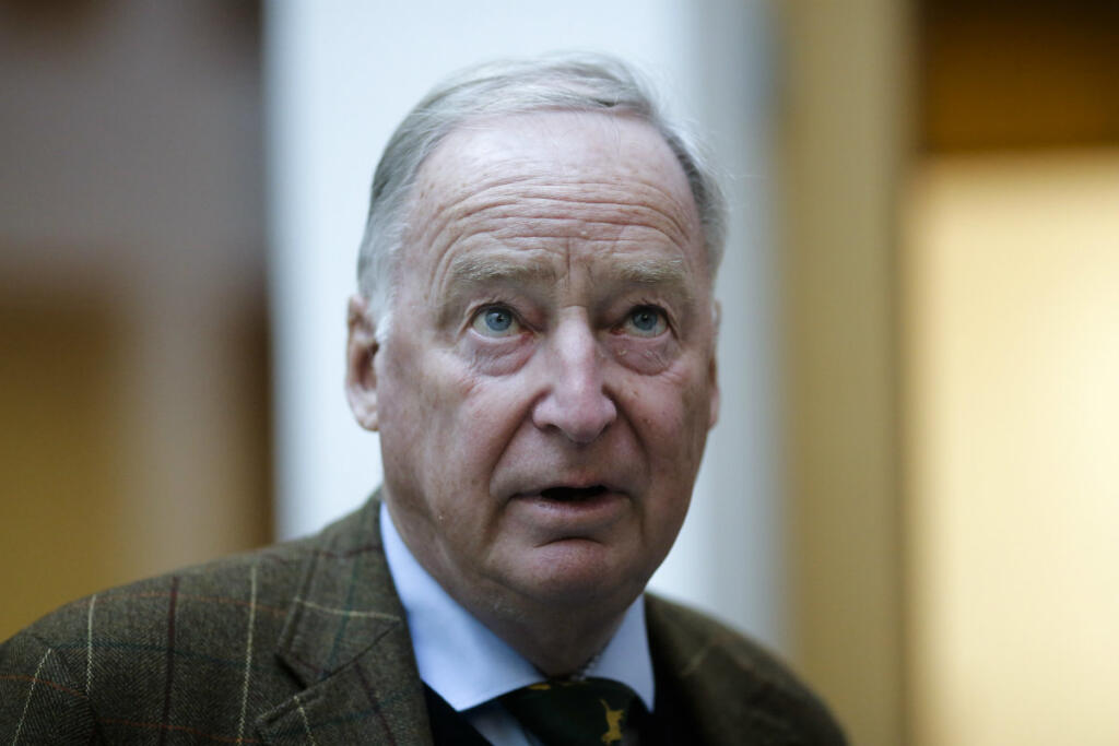 Líder AfD varuje spolustraníkov pred snahou o odchod Nemecka z EÚ