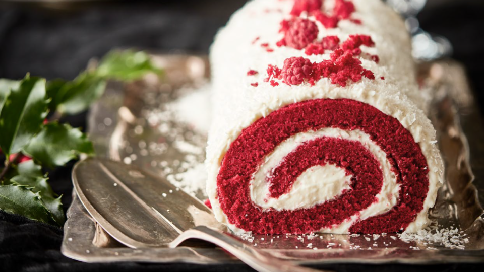 Červená red velvet roláda