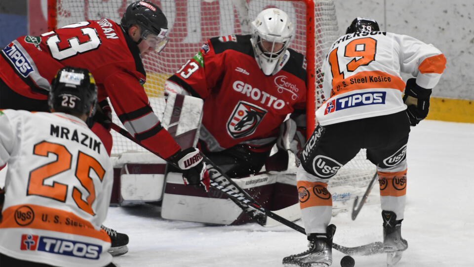 Sledujte spolu s nami online prenos zo 40. kola Tipos extraligy. Košice hostia vo východniarskom derby Poprad.