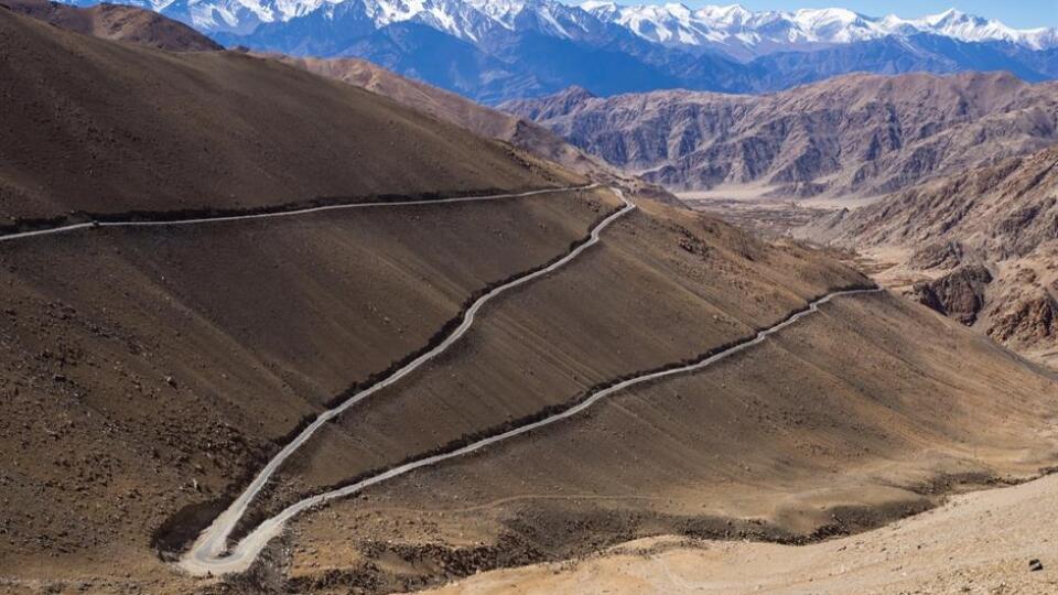 Kardung La, India.