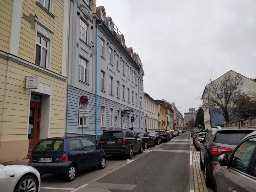 Hlas-SD má novú centrálu. Nachádza sa v luxusnej časti Bratislavy.
