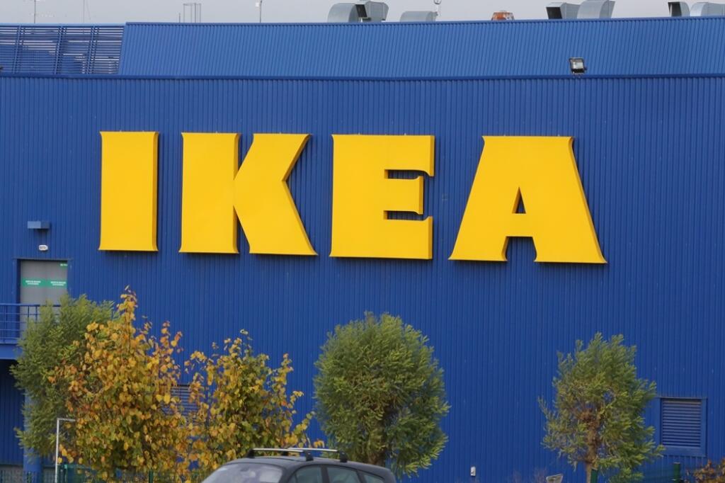 France Ikea Snooping