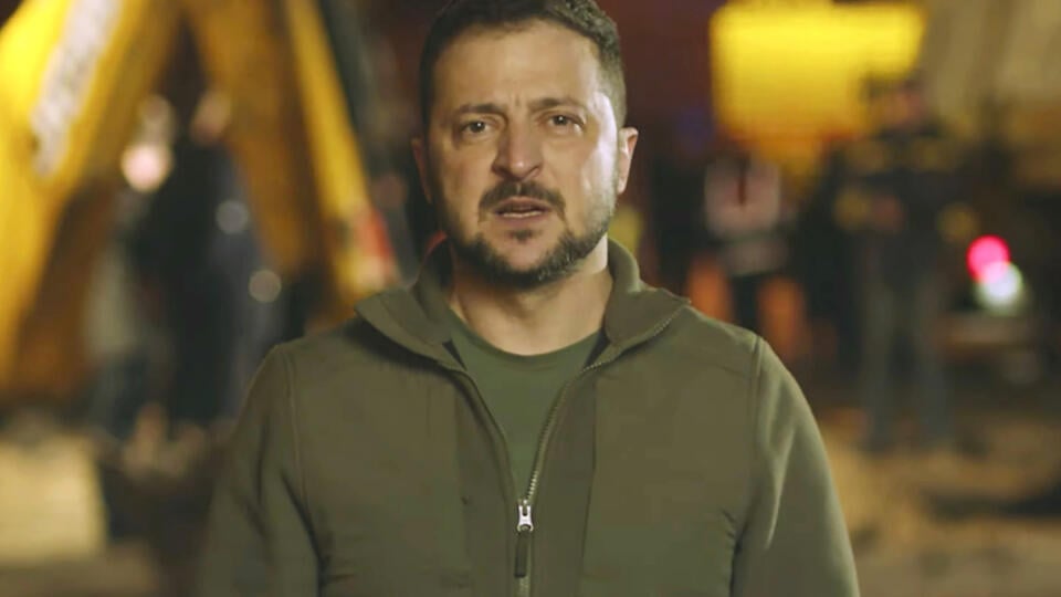 WA 21 Kyjev - Na videosnímke ukrajinský prezident Volodymyr Zelenskyj reční v Kyjeve v pondelok 10. októbra 2022. Ukrajina sa nenechá