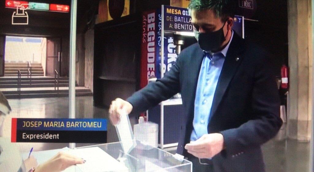 Hlasovania sa zúčastnil aj bývalý prezident Bartomeu
