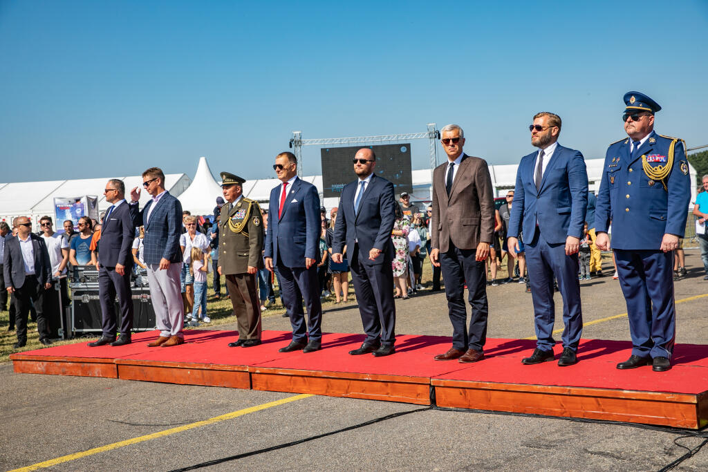 Medzinárodné letecké dni SIAF 2021 v Kuchyni. Na fotke Boris Kollár a Jaroslav Naď.