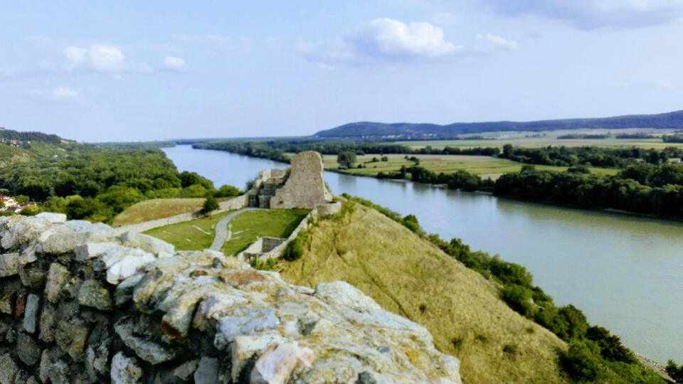 Cesta na hrad Devín