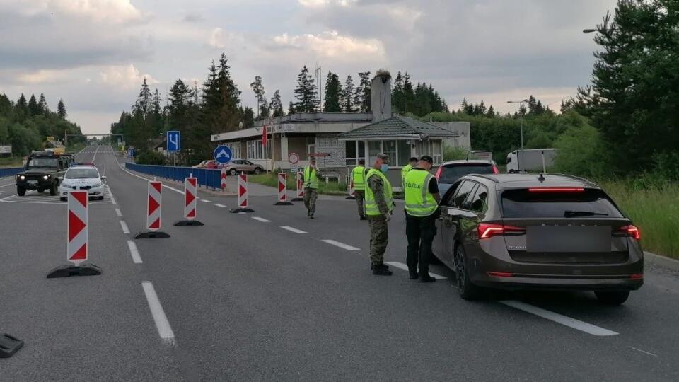 Česko na hraniciach so Slovenskom obnovilo kontroly. Ilustr. obr.