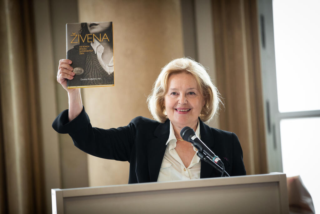 Magda Vášáryová ako predsedníčka ženského spolku Živena v Bratislave.