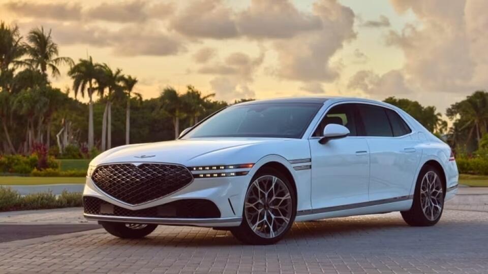 Genesis G90 2023