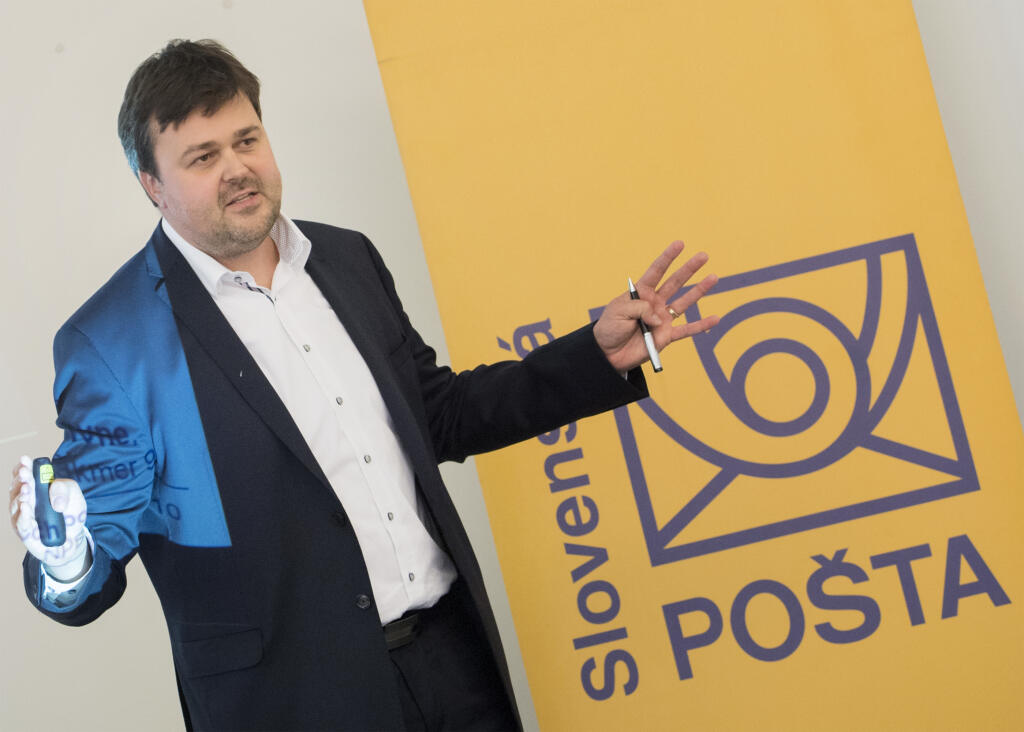 SR Bratislava Slovenská Pošta TK BAX