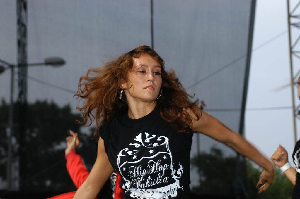 Fajn fest, hip hop, 21.6.2006,Juraj Velicka, Melánia Kasenčáková
pôvodný súbor:DSC_0625.JPG