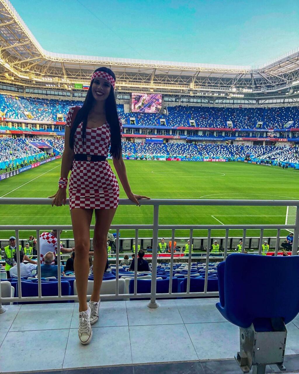 Ivana Knoll patrí medzi najsexi fanúšičky na svete. Fandí Chorvátsku.
