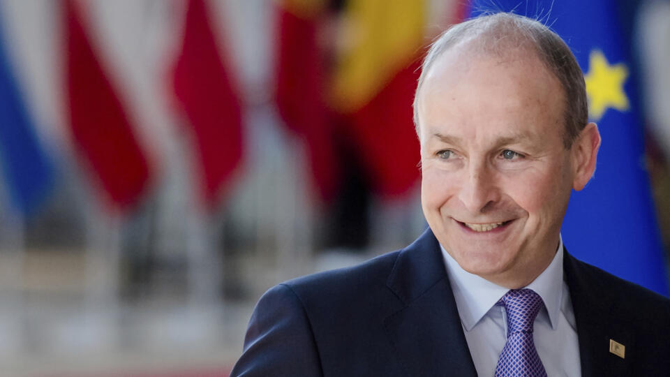 WA 35 Brusel - Írsky premiér Michael Martin prichádza na druhý a záverečný deň mimoriadneho summitu prezidentov a premiérov krajín Európskej únie o vojne na Ukrajine a energetickej situácii v EÚ v Bruseli v utorok 31. mája 2022. FOTO TASR/AP
Ireland's Prime Minister Micheal Martin arrives for the second day's session of an extraordinary meeting of EU leaders to discuss Ukraine, energy and food security at the Europa building in Brussels, Tuesday, May 31, 2022. (AP Photo/Geert Vanden Wijngaert)