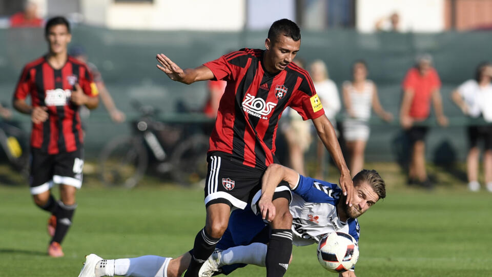 Ivan Schranz v akcii v drese Spartaka Trnava.