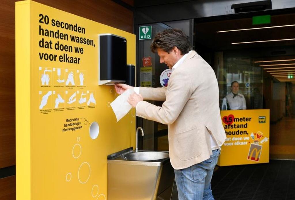 Nový koncept reštaurácie McDonald's, ktorý reaguje na pandémiu koronavírusu