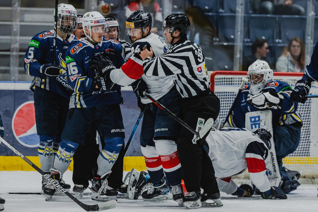 Slovan tento rok oslavuje storočnicu a nič iné ako titul v našej extralige si nepripúšťa.
