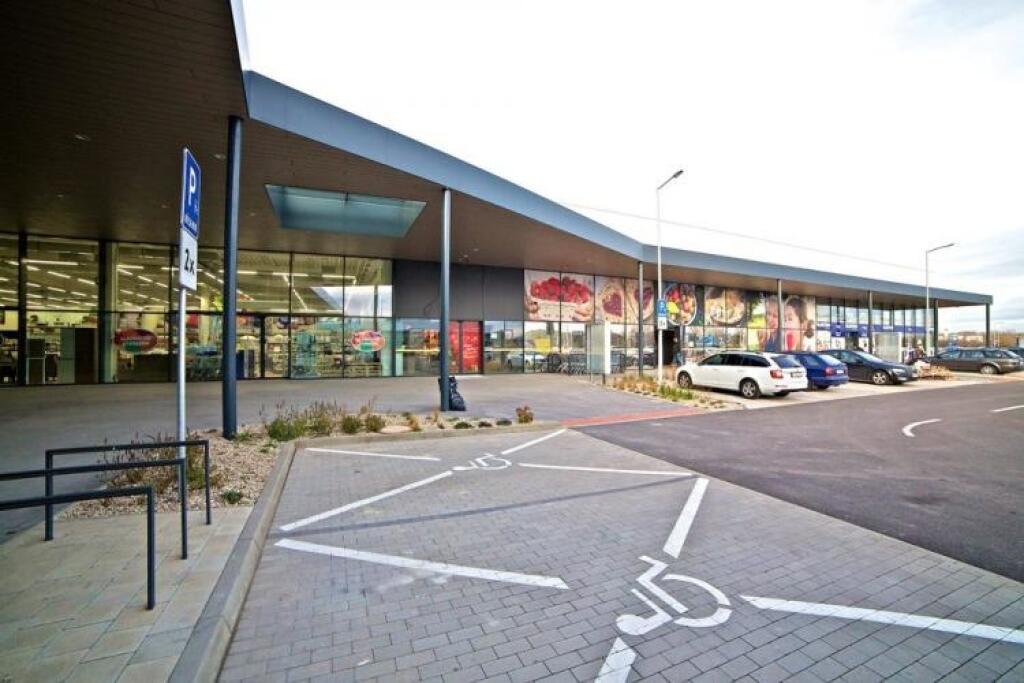 Bratislava má ďalšie nákupné centrum, otvárajú Slnečnice Market