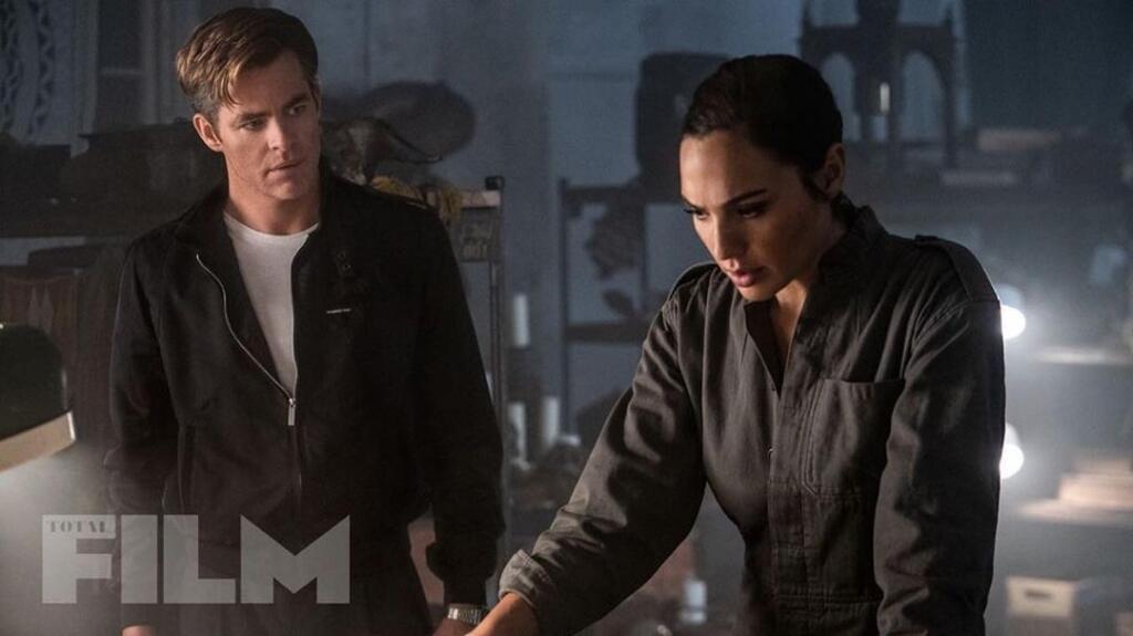 Chris Pine a Gal Gadot boli milencami len akože