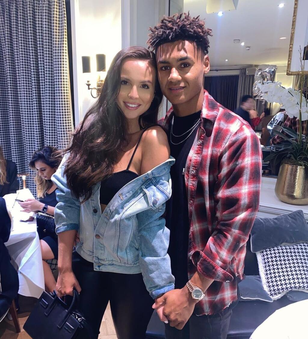 Ellie Alderson a Ollie Watkins
