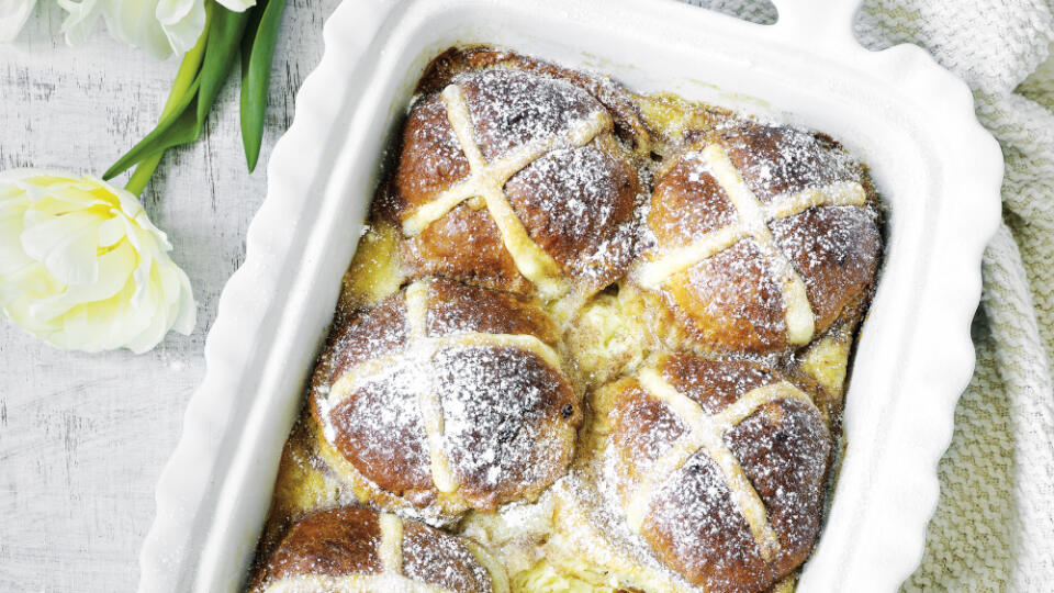 Anglické hot cross buns s krémom