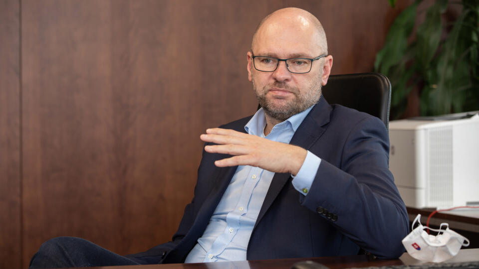Na fotkách je minister hospodárstva a predseda strany SaS Richard Sulík.