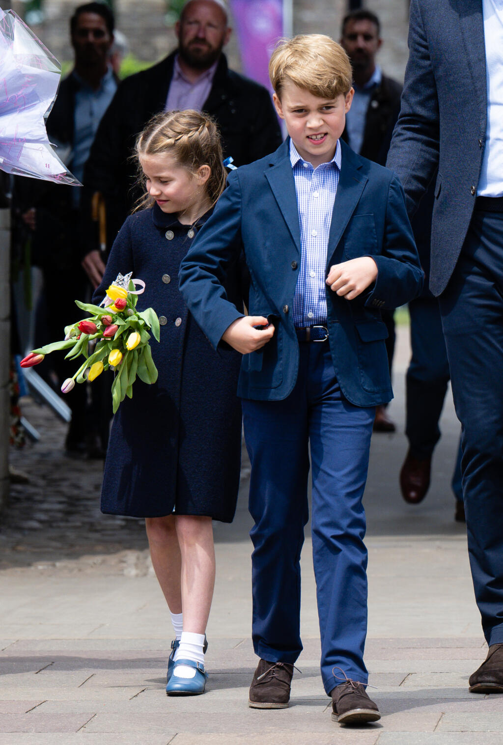 Princezná Charlotte a princ George počas svojho prvého oficiálneho podujatia mimo Londýna v Cardiffe.