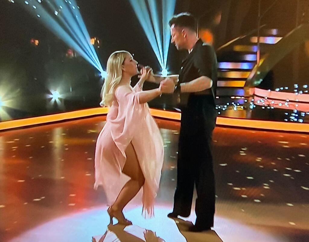 Tretie finálové kolo Let´s Dance. Dominika Cibulková a jej rumba na pesničku Shallow.