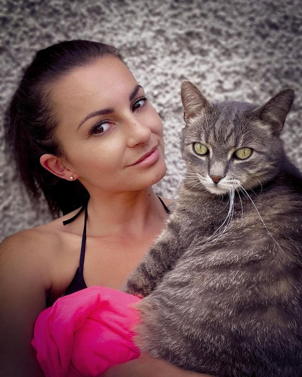 Sexi Romana porodila Lašákovi jeho tretie dieťa. Pre ňu je to prvé.