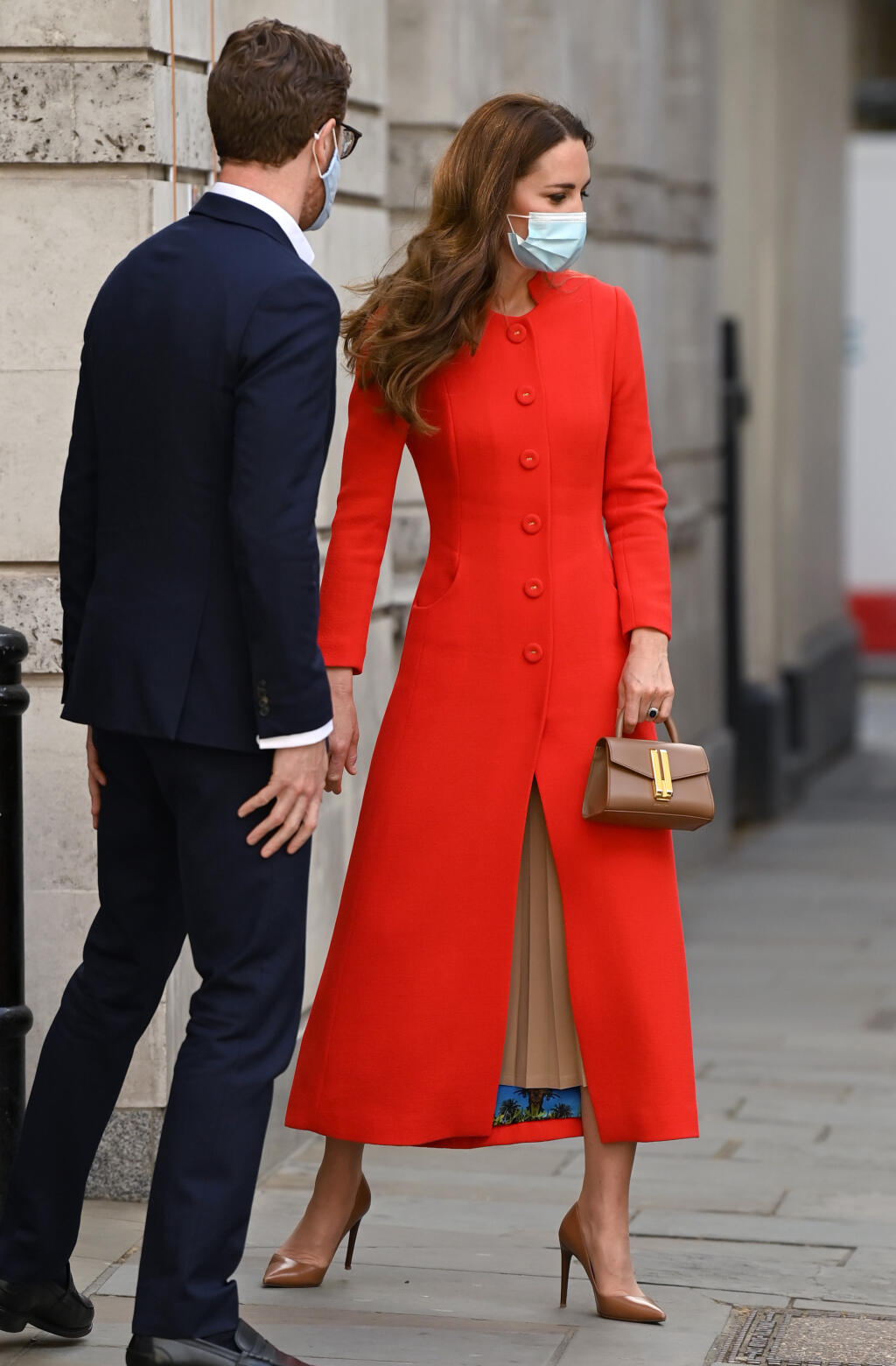 Najnovšiu sériu kráľovských povinností si Kate a William plnili v britskom Wolverhamptone, kde mali poriadne nabitý program. Ako to už mávajú vo zvyku, v terapeutickom centre sa zhovárali s mladými ľuďmi a nikoho neprekvapilo, že manželia nezostali pasívni.