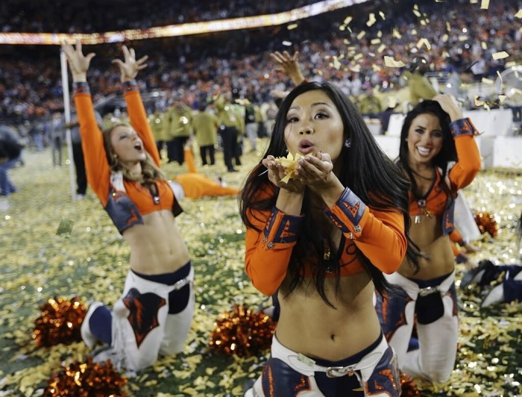 Liga amerického futbalu NFL chce odštartovať novú sezónu začiatkom septembra s plnými štadiónmi.