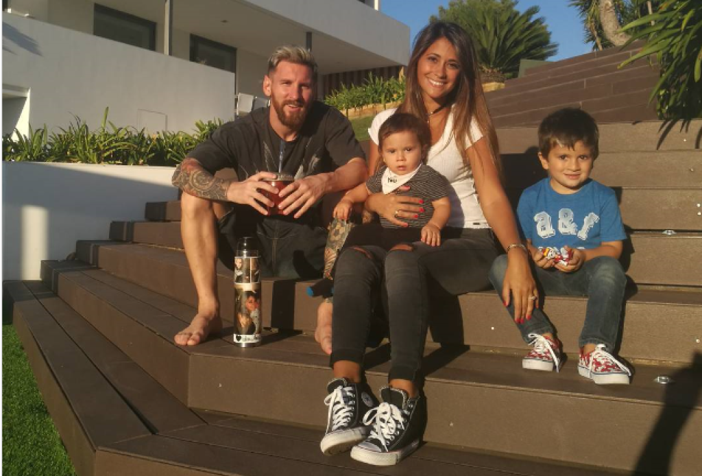 Miliardár Messi zabezpečil luxusný život svojej manželke a milovaným deťom.