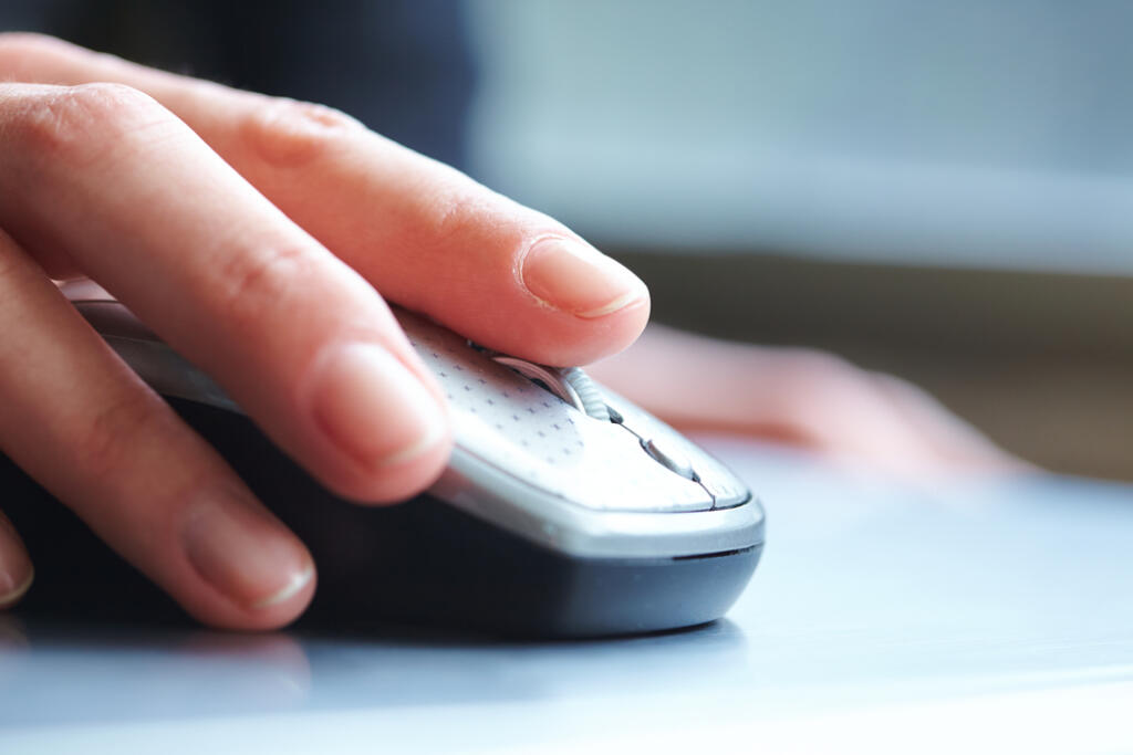 Female,Hand,Clicking,Computer,Mouse