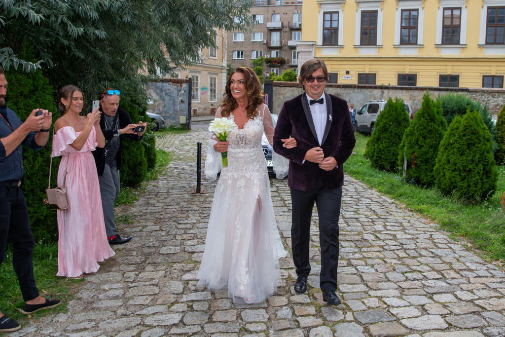 Svadba Karin Majtánovej a Petra Kremnického v Bratislave. Na snímke je Karin Majtánová.