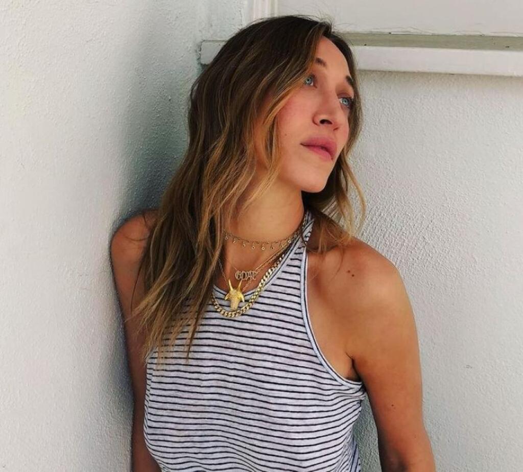 Alana Hadid má 35 rokov.