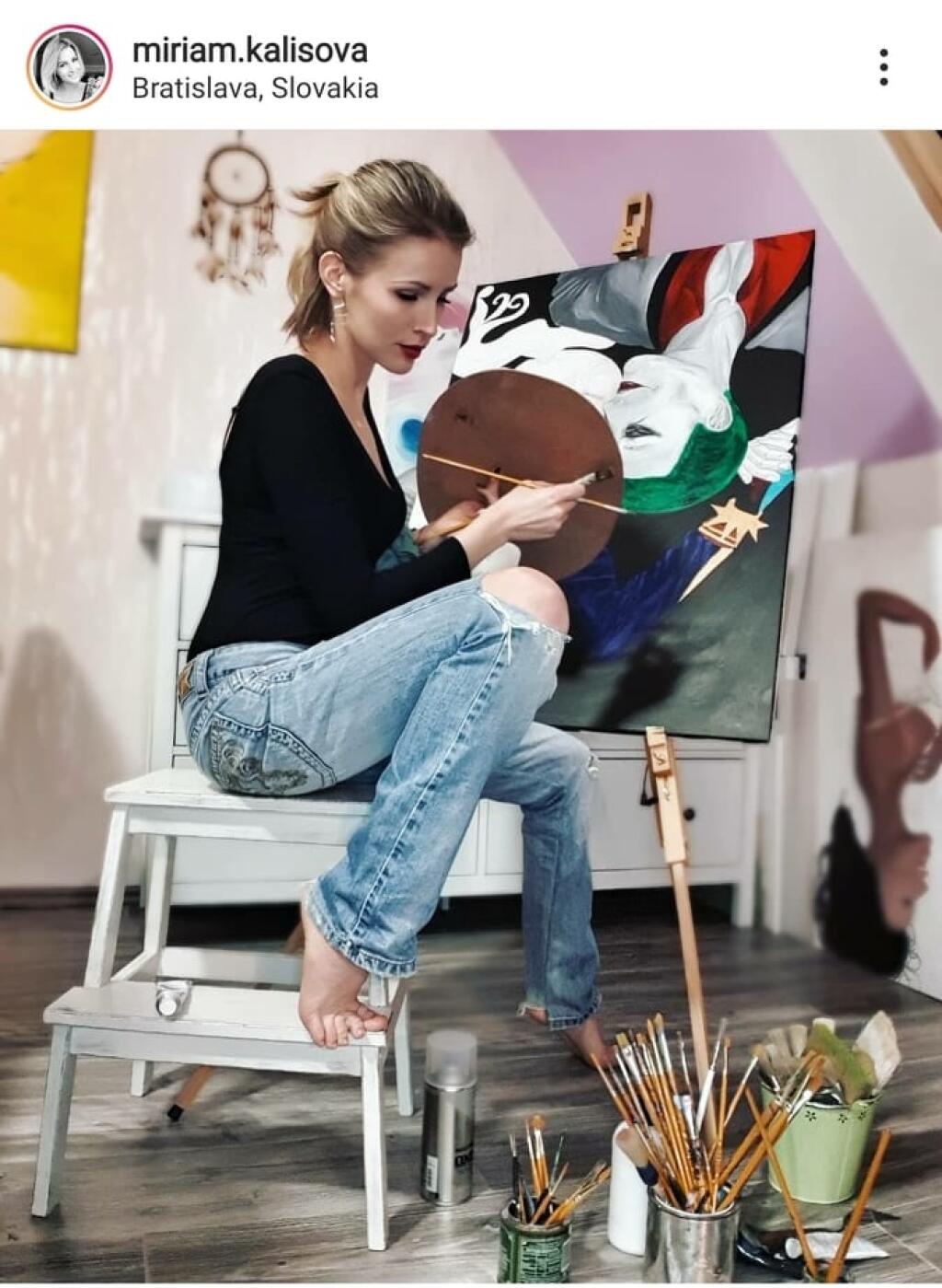 Miriam Kalisová a je skutočne originálne bývanie.